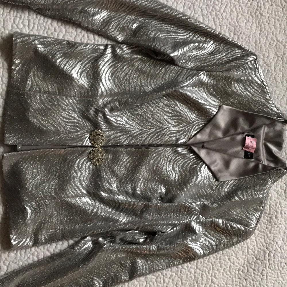 Cachet Blazer and cami set size 10-12